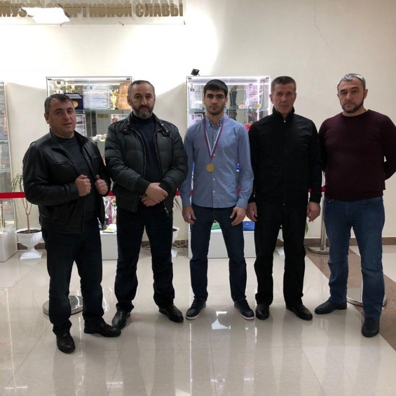 Двукратный чемпион мира по боевому самбо Рустам Талдиев